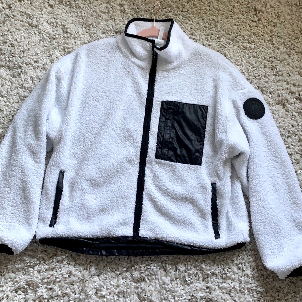 Fabletics jacket